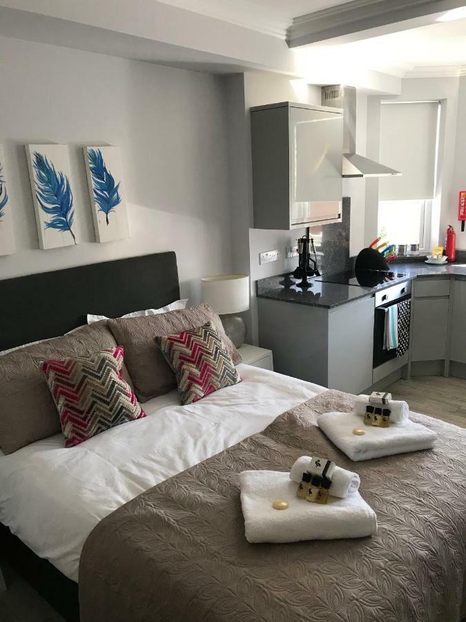 Berkshire Serviced Apartment Helena 12 Reading Ngoại thất bức ảnh